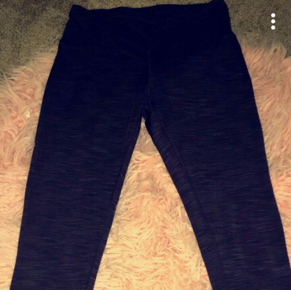 Champion Leggings! Maroon details. - Picture 2 of 4